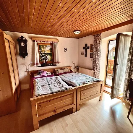 Ferienwohnung * Fridolfing